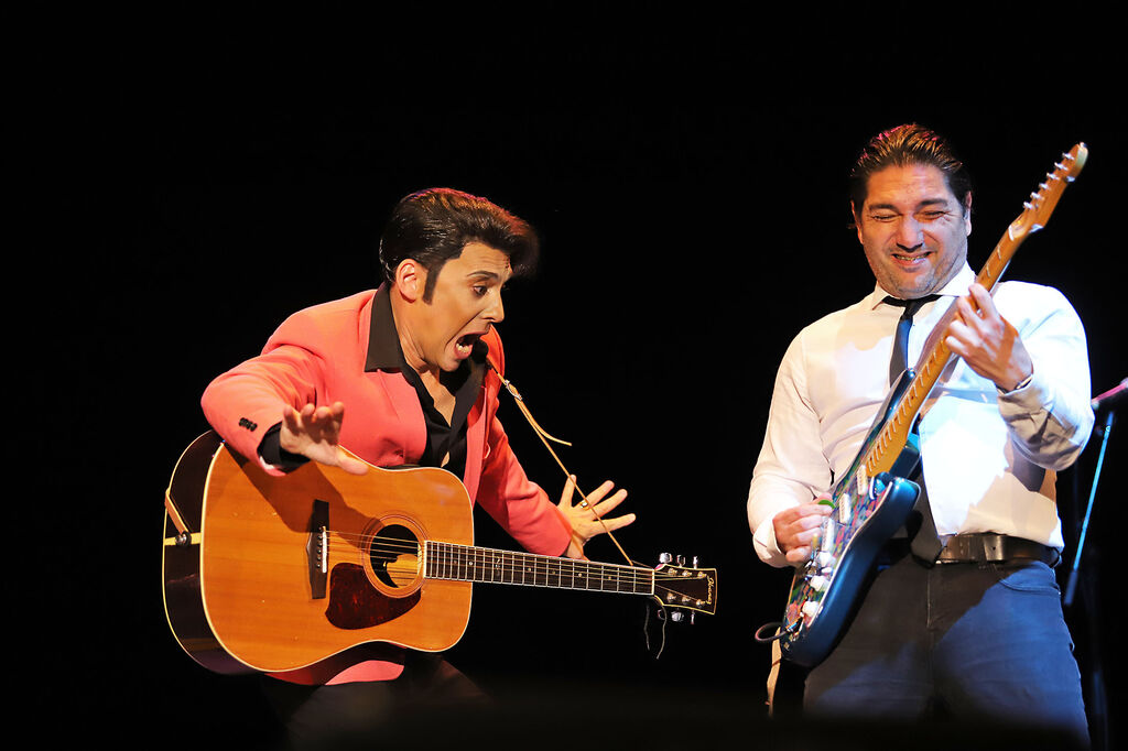 Im&aacute;genes del concierto 'Elvis Dreams' en la Casa Col&oacute;n de Huelva