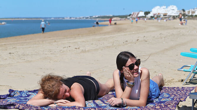 Imágenes de las playas de Huelva en la jornada de domingo