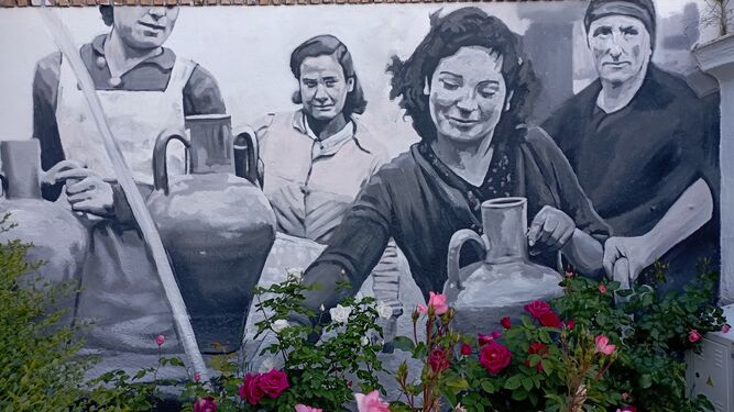Los bellos murales de Galaroza que ponen en valor sus lugares turísticos
