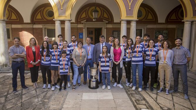 El Ayuntamiento de Huelva recibe al IES La Orden.