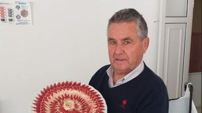 José Manuel Merchante, fiel escudero de Juan Bautista en el récord Guiness de más kilos de jamón cortados en Huelva