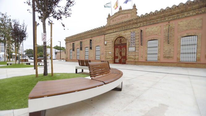 La Escuela de Arte León Ortega de Huelva.