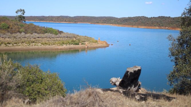 La Comunidad de Regantes de Palos urge a terminar la presa de Alcolea para "salvar a Huelva de la sequía"