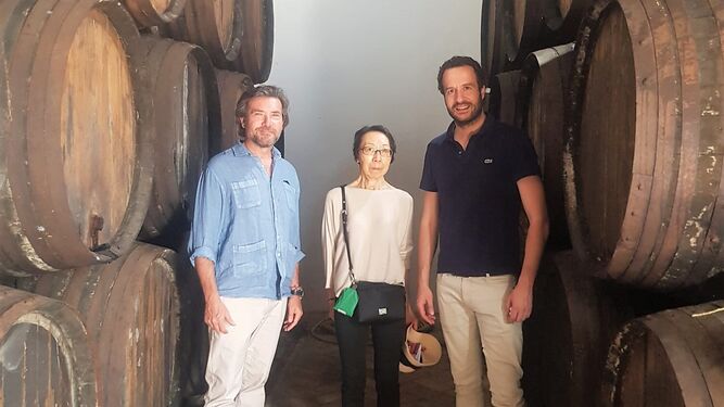 La prestigiosa periodista japonesa Yoshiko Akehi se enamora de los vinos de Huelva