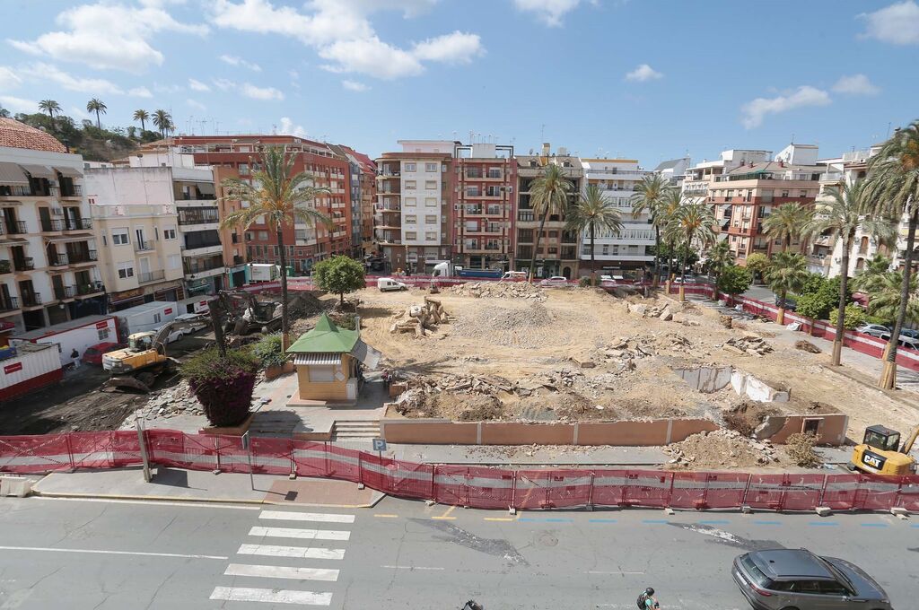Las mejores im&aacute;genes del estado actual de la Plaza de La Merced de Huelva con las obras