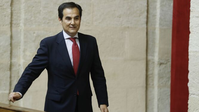 El consejero de Justicia y Función pública, José Antonio Nieto, este miércoles en el Parlamento andaluz.