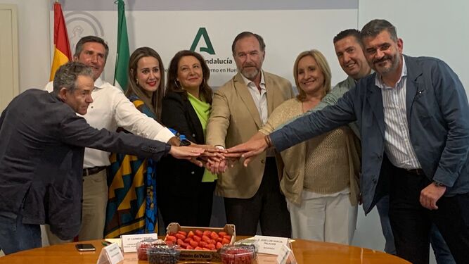 Alianza en defensa de los frutos rojos de Huelva.