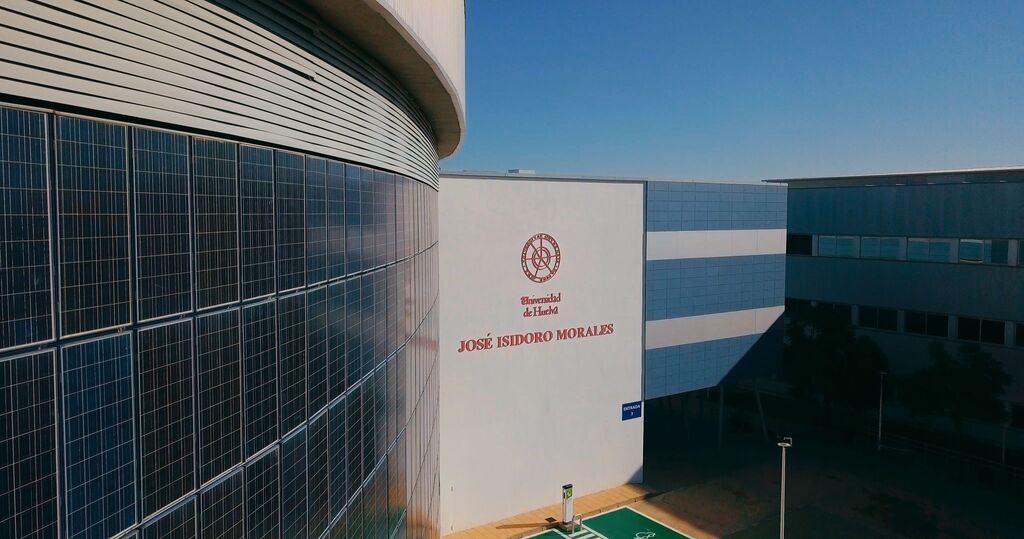 As&iacute; quedar&aacute; el Campus del Carmen de la Universidad de Huelva tras la instalaci&oacute;n de las placas solares