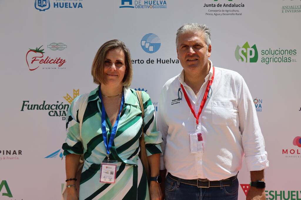 Im&aacute;genes del ambiente en la VIII Congreso Internacional de Frutos Rojos en Huelva