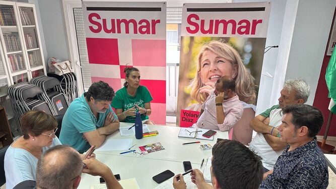 Los candidatos de Sumar en Huelva reunidos para abordar sus iniciativas de cara al 23J