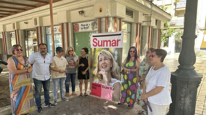 El encuentro de Sumar en la plaza de las Monjas en Huelva.