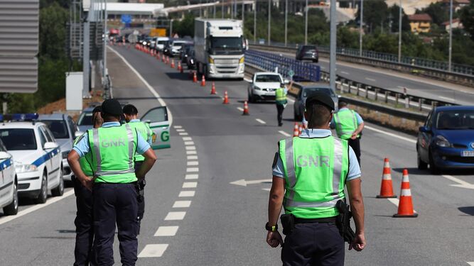 Controles en la frontera entre España y Portugal