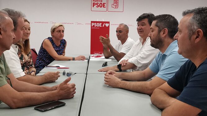 El PSOE de Huelva reunido con los representantes del Mercado