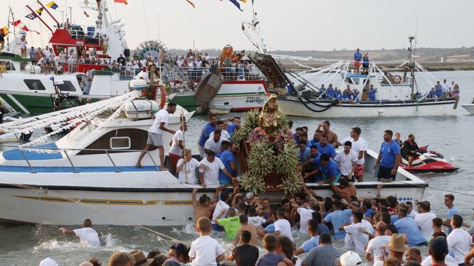 Procesión marinera de la Virgen del Mar de Isla Cristina, en una anterior edición