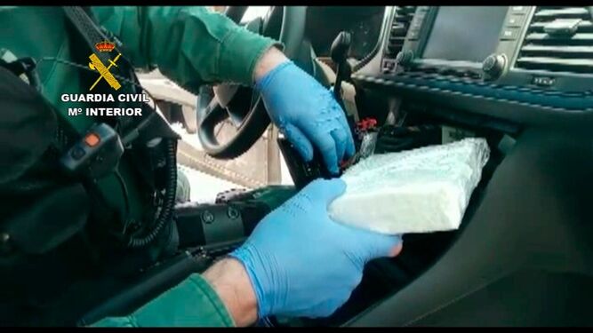 Cocaína intervenida en un coche, en una imagen de archivo.
