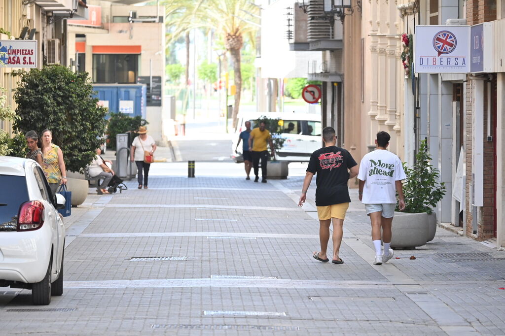 Las mejores im&aacute;genes de este s&aacute;bado de intenso calor en las calles de Huelva