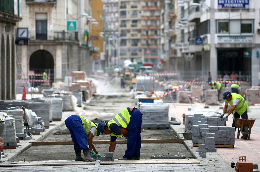 Septiembre de 2009: As&iacute; avanzaban las obras de peatonalizaci&oacute;n de la Gran V&iacute;a de Huelva