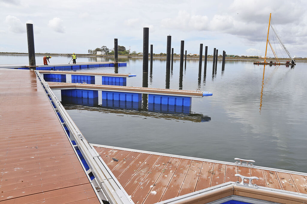 Visita a los avances de las obras de la Marina Deportiva del Odiel.