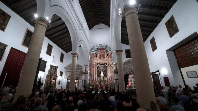 La iglesia de Santiago de Sevilla reabre al culto tras más de dos años de obras.