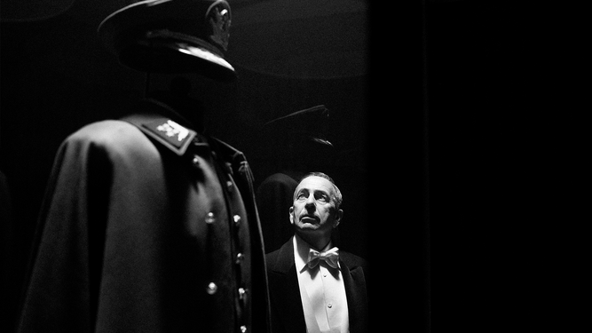 Una imagen de 'El Conde', de Pablo Larraín, en Netflix.