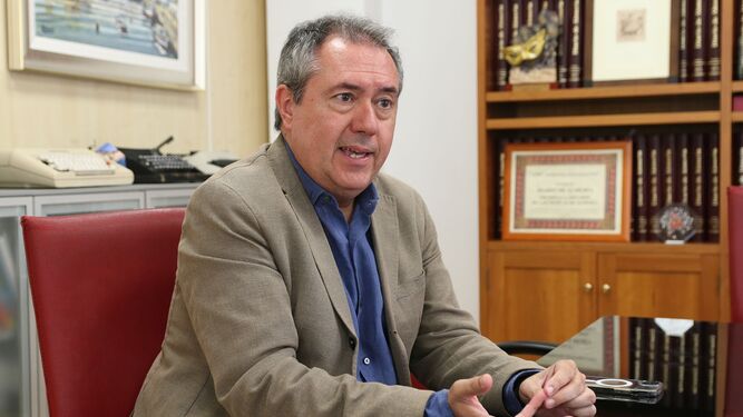 El secretario general del PSOE-A, Juan Espadas, en una comparecencia reciente.