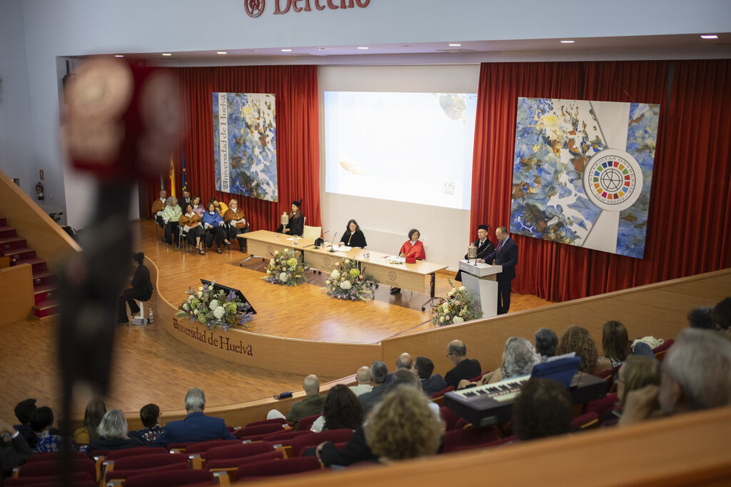 Im&aacute;genes del acto inaugural del curso acad&eacute;mico 2023/24 de la Universidad de Huelva