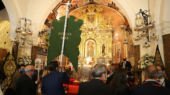 La Hermandad del Rocío de Huelva en el santuario de la Cinta.