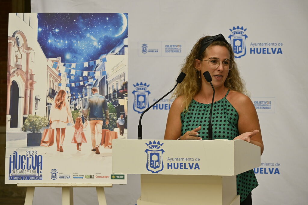 Im&aacute;genes de la presentaci&oacute;n de la &uml;Noche del Comercio&uml; en Huelva