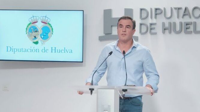 El portavoz del Grupo Socialista en la Diputación Provincial de Huelva, Rubén Rodríguez