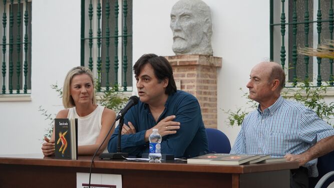Presentación de la novela de Sergio Valdés en Moguer.