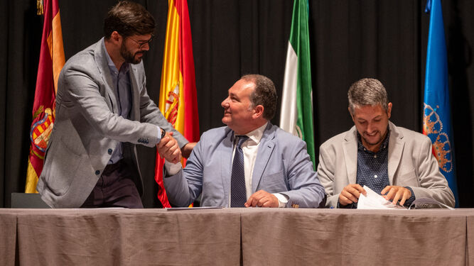 La Diputación creará 8.500 puestos detrabajo en los pueblos de Huelva con las obras del PFEA