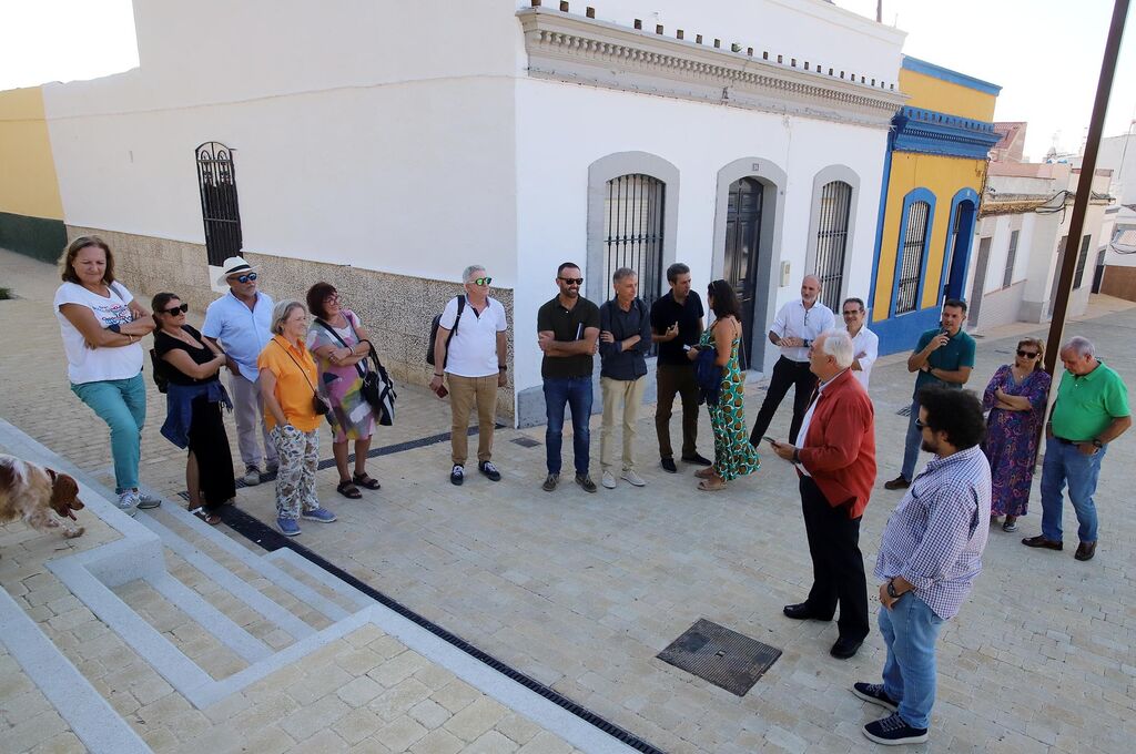 Im&aacute;genes de la visita guiada a la Fuente Vieja de Huelva por el arquitecto Francisco Javier L&oacute;pez
