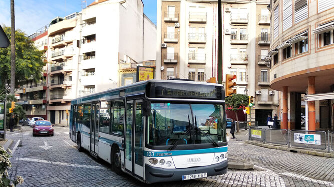 Autobús de Emtusa en Huelva.