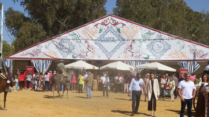 Caseta Municipal en la Feria del Caballo.