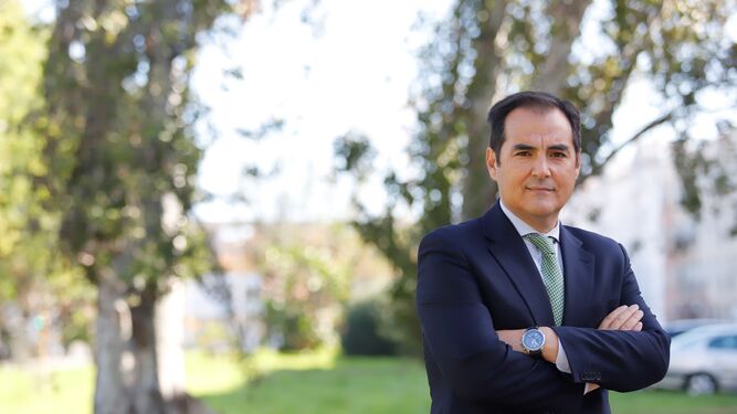 El consejero de Justicia, Administración Local y Función Pública, José Antonio Nieto, para su entrevista con 'Huelva Información'.