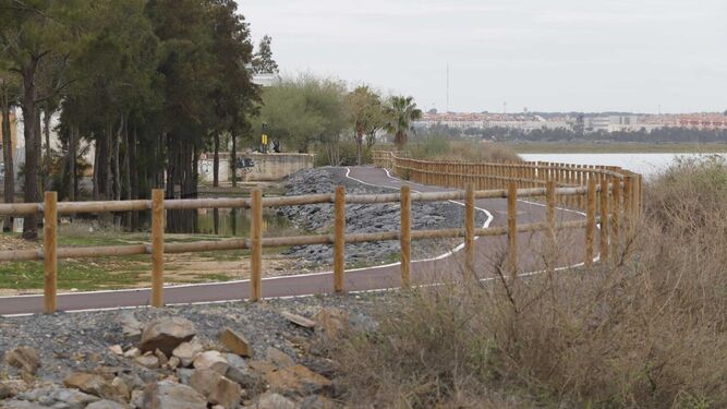 El estado actual de la senda ciclopeatonal que unirá Huelva, Aljaraque y Gibraleón.