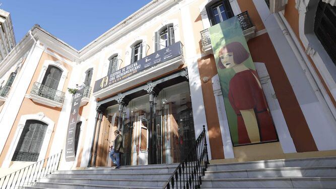 La Casa Colón luce el mural identificativo de la 49 edición del Iberoamericano