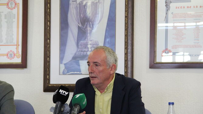 El presidente del club de tenis de Huelva, Rafael Romero.