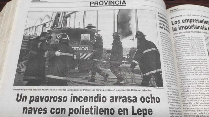 Un enorme incendio arrasa ocho naves en Lepe: así sucedió un día como hoy en 1997
