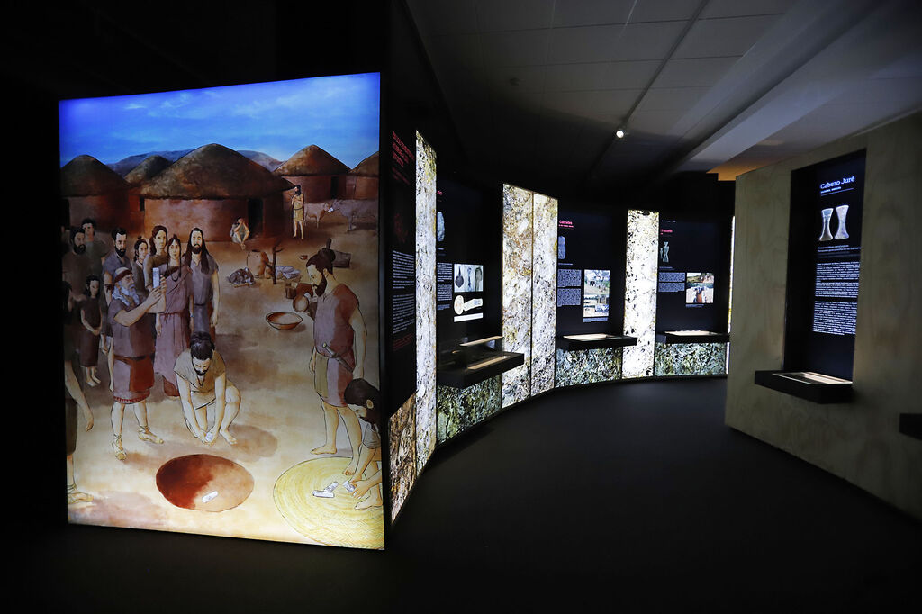 Exposici&oacute;n &Iacute;dolos en el museo de Huelva "Miradas milenarias desde el extremo suroccidental de Europa"