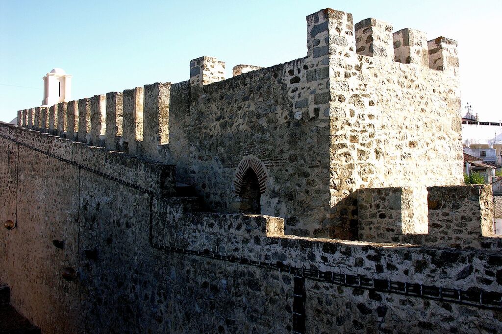 El conjunto fortificado m&aacute;s grande del mundo se encuentra a poco m&aacute;s de una hora de Huelva
