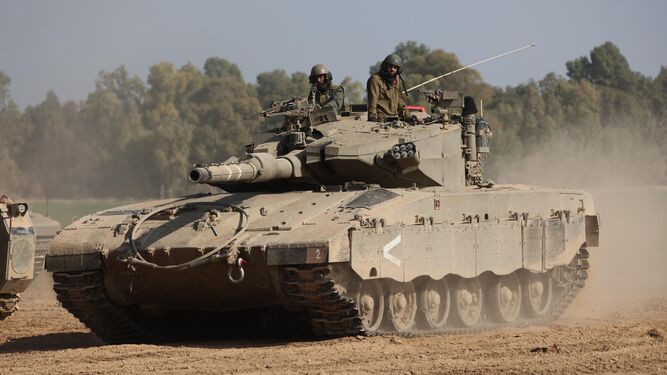 Un tanque israelí cerca de Gaza.