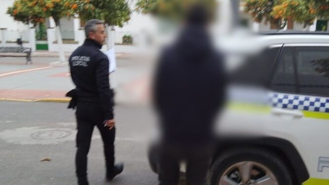 El hombre arrestado en Hinojos.
