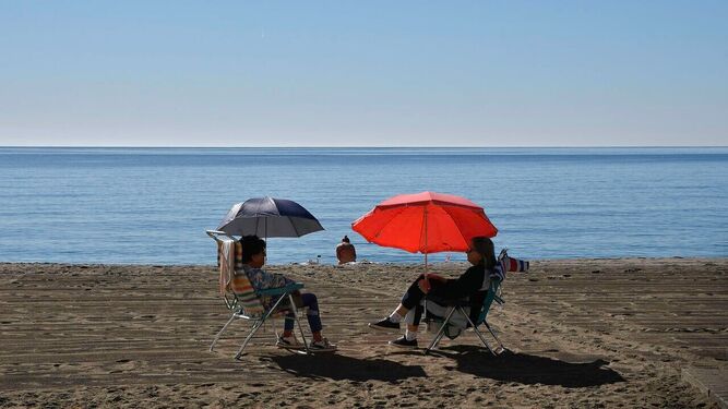 Fin de semana de playa en Huelva: aprieta el calor para despedir enero