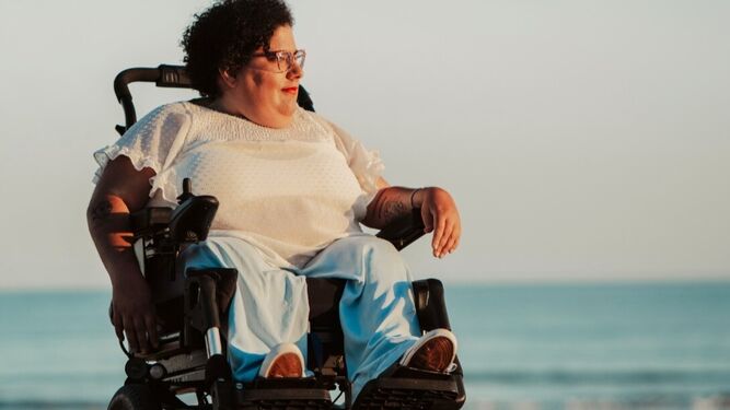 Mariam Pérez, la vecina de Lepe que retrata en un emotivo libro sus vivencias con la discapacidad