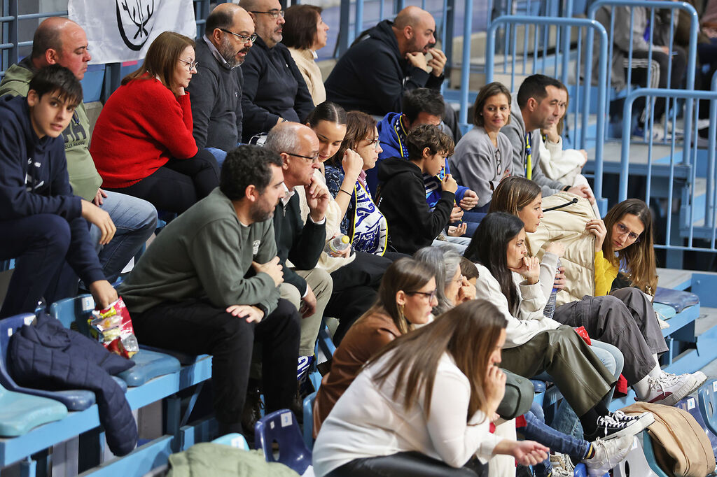 Im&aacute;genes del encuentro de baloncesto entre el Ciudad de Huelva y el Damex UDEA Algeciras
