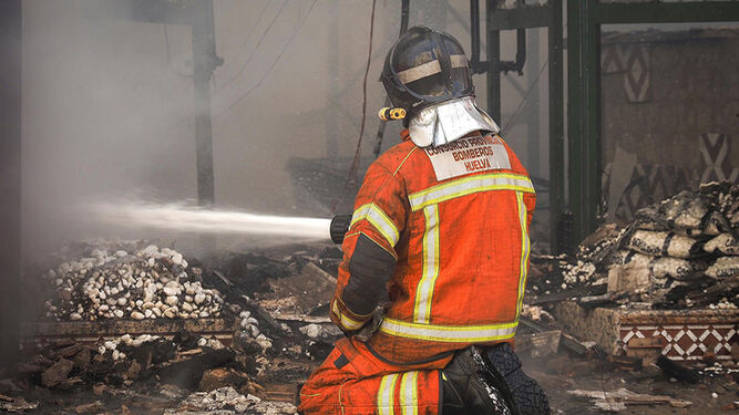 Imagen de archivo de la intervención de un bombero del Consorcio Provincial.