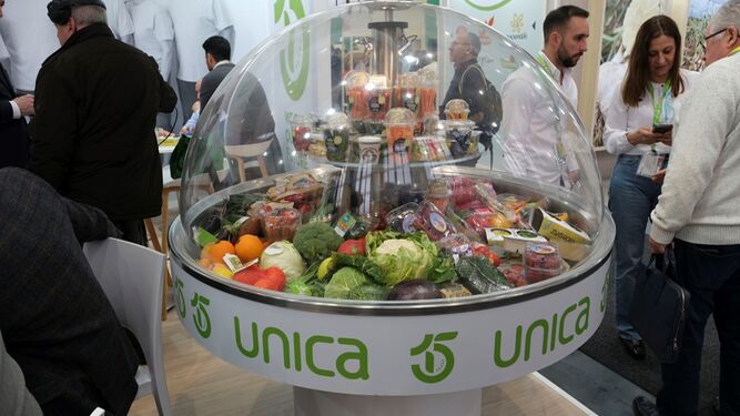 Stand de Unica Group, con una muestra de los diferentes productos andaluces que comercializa.