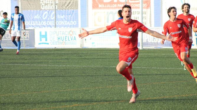 Los jugadores de La Palma celebran un gol al Bollullos la pasada jornada.