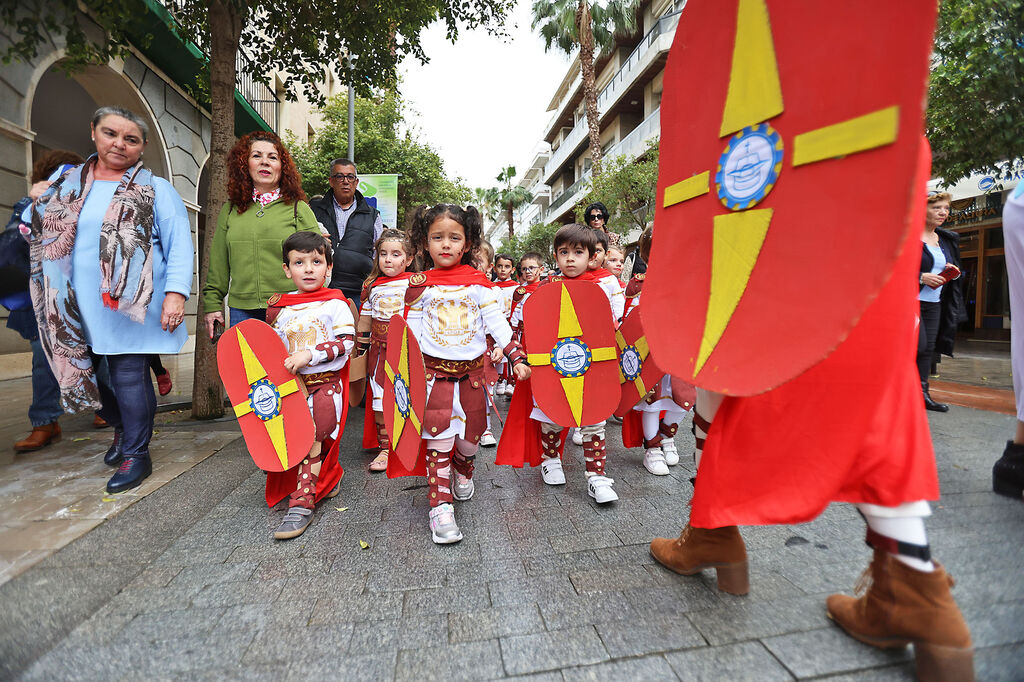 Im&aacute;genes del desfile &ldquo;Un paseo por la historia&rdquo;  de los ni&ntilde;os del colegio Funcadia de Huelva